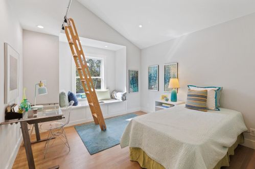 110 Pasa Robles Ave, Los Altos CA 94022-1235 exterior