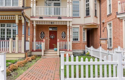 4151 Royal Mews Cir, Naperville, IL 60564-7176