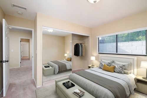 1013 Lyon St, Santa Ana CA 92701-3225 exterior