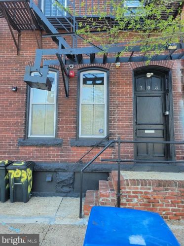 703 State St, Trenton NJ 08609-2008 exterior