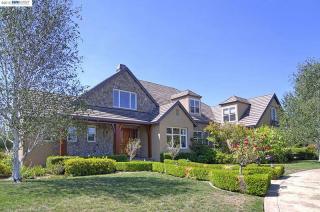 836 Piemonte Dr, Pleasanton, CA 94566-6489