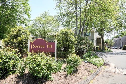 310 Sunrise Hill Ln, Norwalk CT  06851-2104 exterior