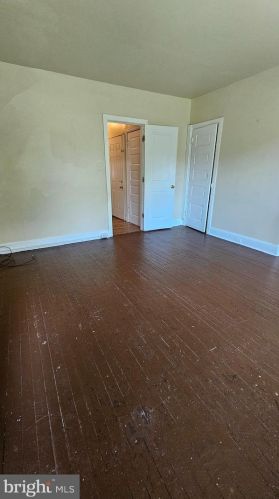 322 43rd St, Philadelphia, PA 19104-4018