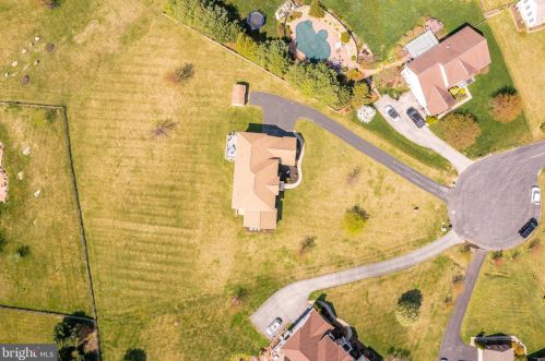 288 Fraser Ct, Charles Town WV  25414-5463 exterior