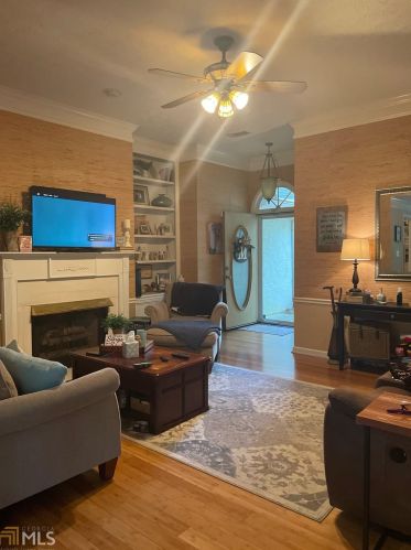 89 Florence Dr, Newnan, GA 30263-5509