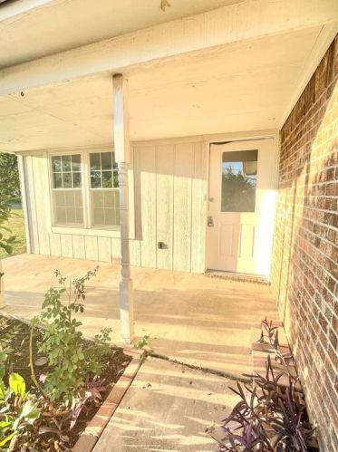 9104 White Settlement Rd, Fort Worth TX  76108-2026 exterior