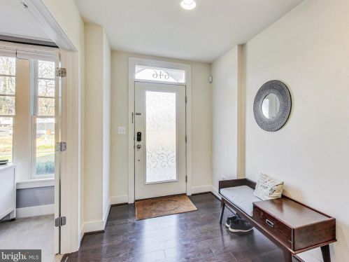 646 Ellsworth Dr, Silver Spring MD  20910-4301 exterior