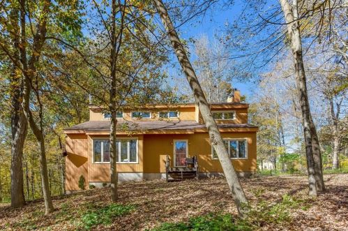 361 East St, Hebron, CT 06248-1102