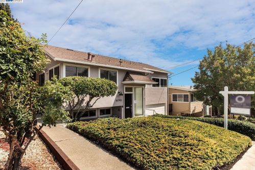 18790 Center St, Hayward, CA 94546-2528