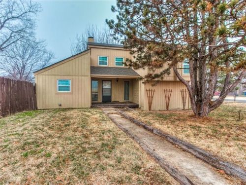 1828 Yorktown Cir, Norman, OK 73071-2646