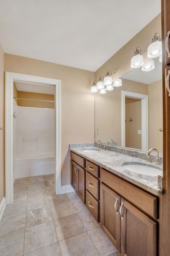 1100 Hyde Park, Crown Point IN 46307-7881 exterior