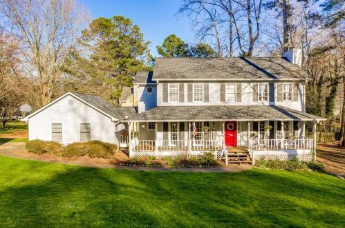 2036 Lance Ct, Marietta, GA 30062-2737
