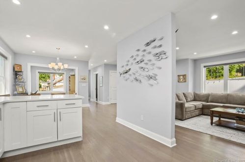 20 Lower Rocks Ln, Norwalk CT  06851-2002 exterior