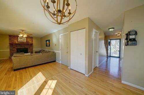 1900 Autumn Ridge Cir, Silver Spring MD 20906-5826 exterior