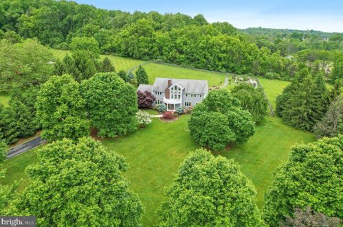 26 Hillside Ter, Montgomery, NJ 08558-1516