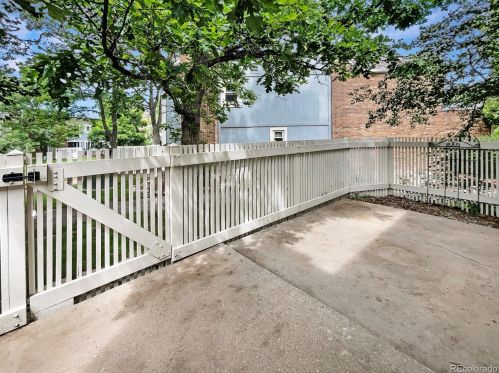 2863 Lansing Way, Aurora CO  80014-3006 exterior