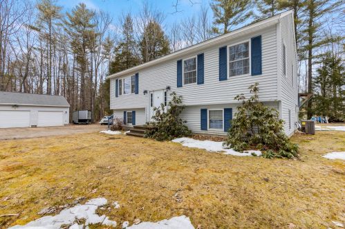 143 Harmons Beach Rd, Standish, ME 04084-5621
