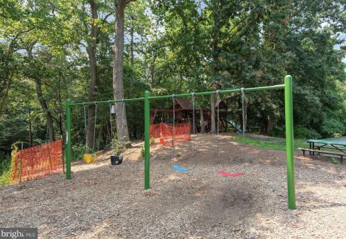 255 Lower Magothy Beach Rd, Severna Park MD  21146-2118 exterior