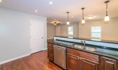 2829 Horse Shoe Dr, Atlanta GA  30316-4219 exterior