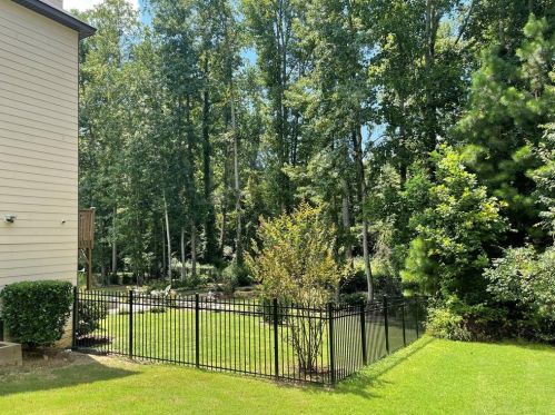 1233 Blairwood Ct, Atlanta GA  30331-7490 exterior