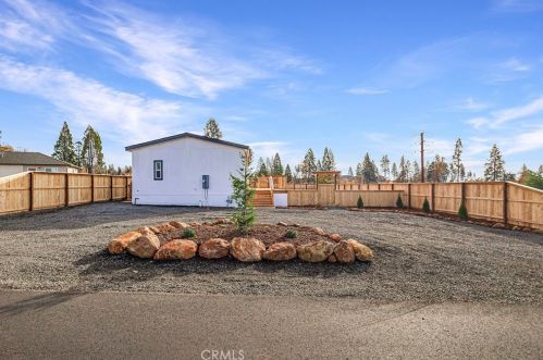 5826 Black Olive Dr, Paradise CA 95969-4900 exterior