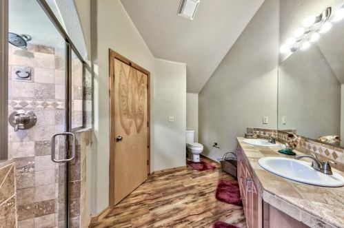 14575 Donnington Ln, Truckee CA  96161-2200 exterior