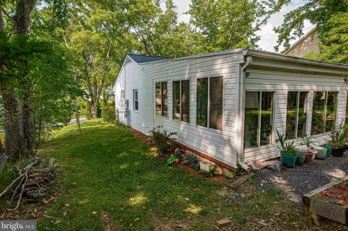 7415 Hastings St, Springfield VA  22150-4108 exterior