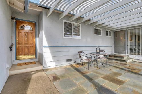 2273 Stratford Dr, San Jose, CA 95124-2636
