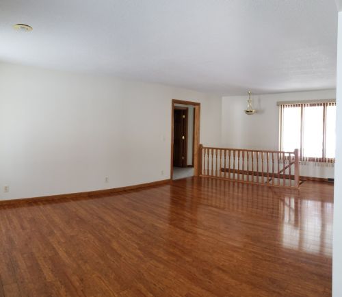 28836 Summer St, Yeowardville, IL 61071-8805
