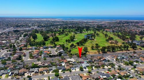 5771 Heil Ave, Huntington Beach CA  92649-3771 exterior