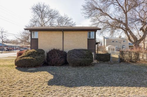 11111 60th Ave, Arvada CO  80004-4625 exterior