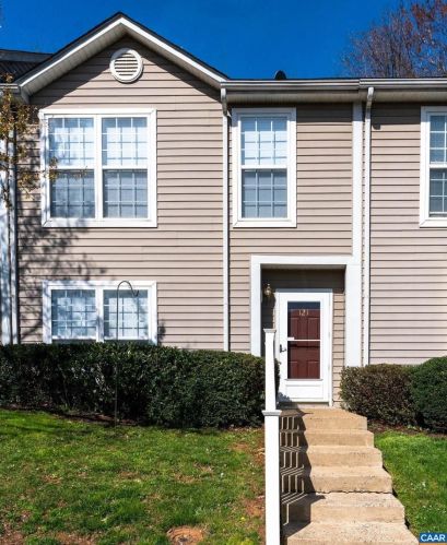 121 Waterbury Ct, Charlottesville, VA 22902-9013