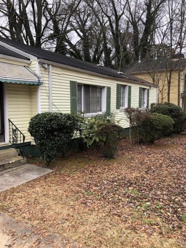 2500 Godfrey Dr, Atlanta, GA 30318-7406