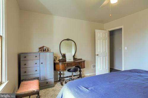 332 Bonnybrook Rd, Carlisle PA  17015-9290 exterior