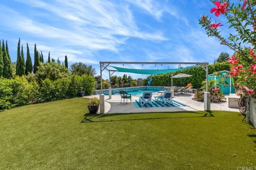 450 25 St, Upland CA 91784-8338 exterior