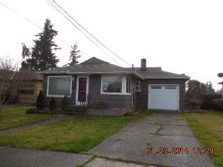 4522 9th St, Tacoma, WA 98406-3522