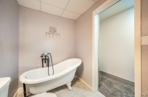 1212 Saddle Ridge Ln, Pueblo CO  81007-3905 exterior