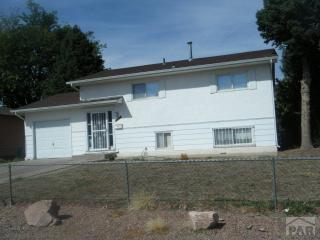 3725 Devonshire Ln, Pueblo, CO 81005-3244