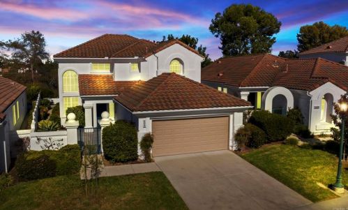 6024 Piros Way, Oceanside, CA 92056-7265