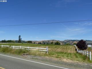 1202 Wild River Dr, Roseburg, OR 97470-9440