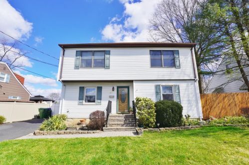 157 Hillcrest Ave, Edison, NJ 08817-3123