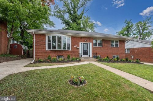 2118 Coleridge Dr, Silver Spring, MD 20910-1109