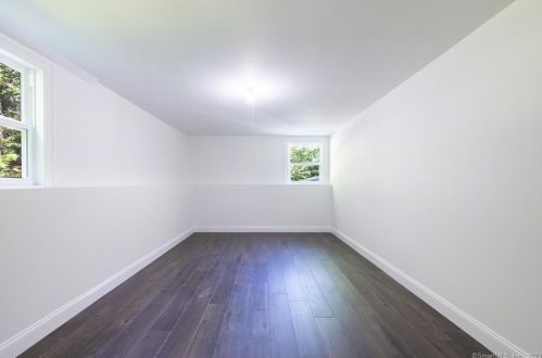 17 Valley Field Rd, Sandy Hook CT  06482-1096 exterior