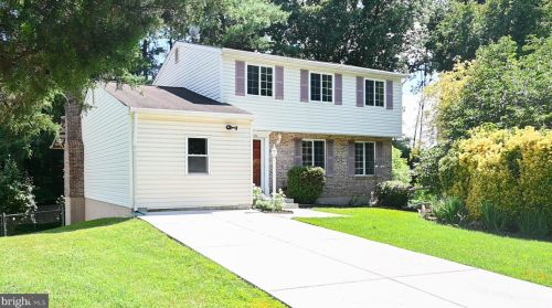 5738 Heming Ave, Springfield, VA 22151-2713
