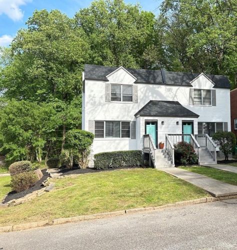 1187 Lynmoor Dr, Atlanta GA  30319-4125 exterior