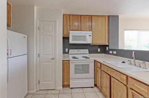 1526 Oak Creek Dr, Loveland CO  80538-2093 exterior