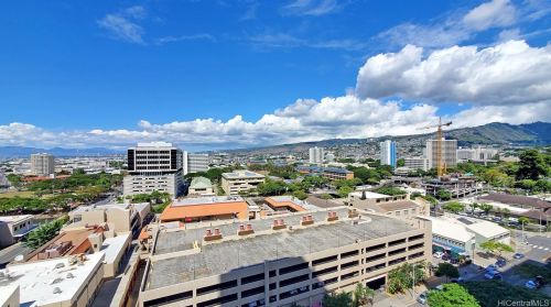 60 Beretania St, Honolulu HI  96817-4752 exterior