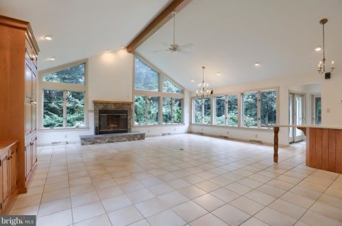 1455 Country Club Dr, Lancaster PA  17601-5211 exterior