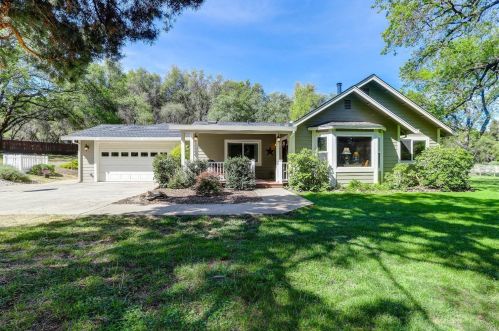 18406 Mustang Valley Pl, Grass Valley, CA 95949-7663