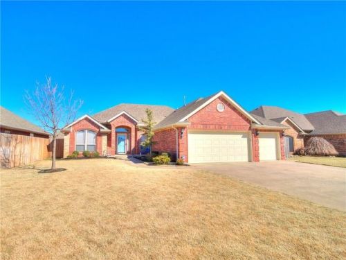 543 Pawnee Court Way, Mustang, OK 73064-3950